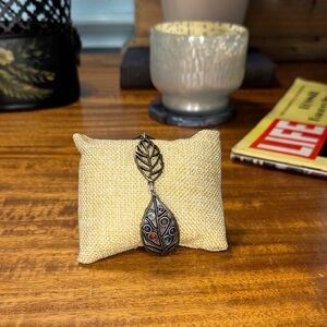 Vintage Leaf Bracelet